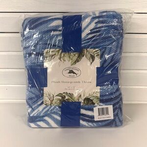 Tommy Bahama | Blue and White Plush Throw
